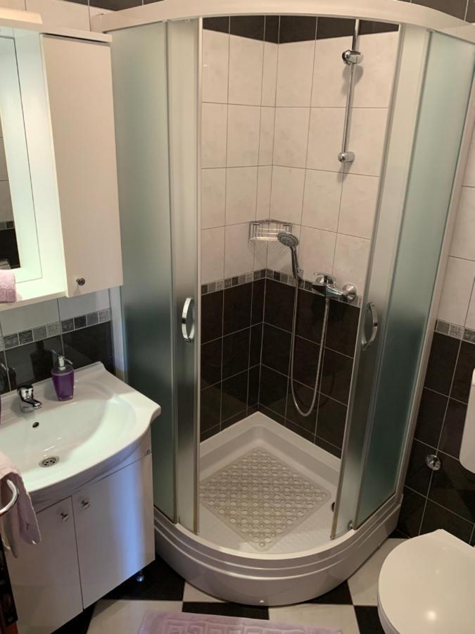 Apartmani Dora I Kati Orebić Kültér fotó