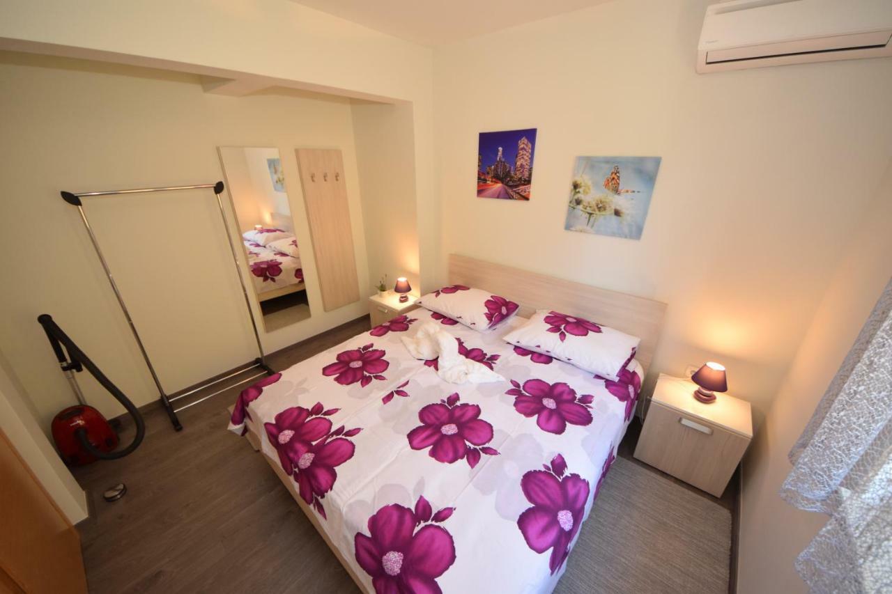 Apartmani Dora I Kati Orebić Kültér fotó